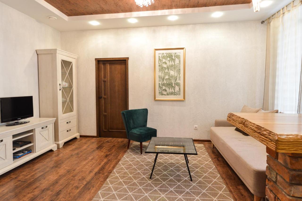 Courtyard Gallery Apartment With Free Parking Kaunas Eksteriør billede