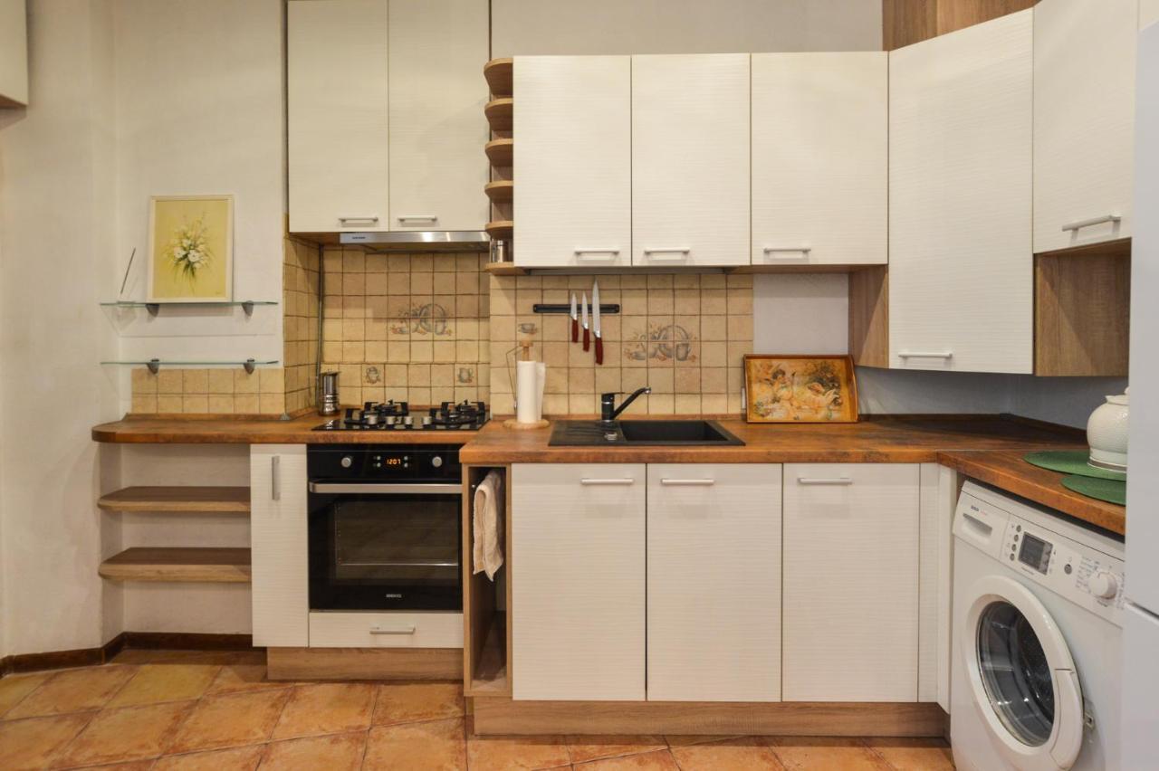 Courtyard Gallery Apartment With Free Parking Kaunas Eksteriør billede