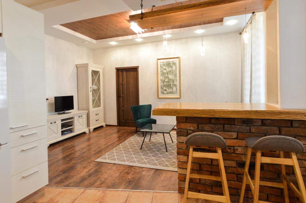 Courtyard Gallery Apartment With Free Parking Kaunas Eksteriør billede